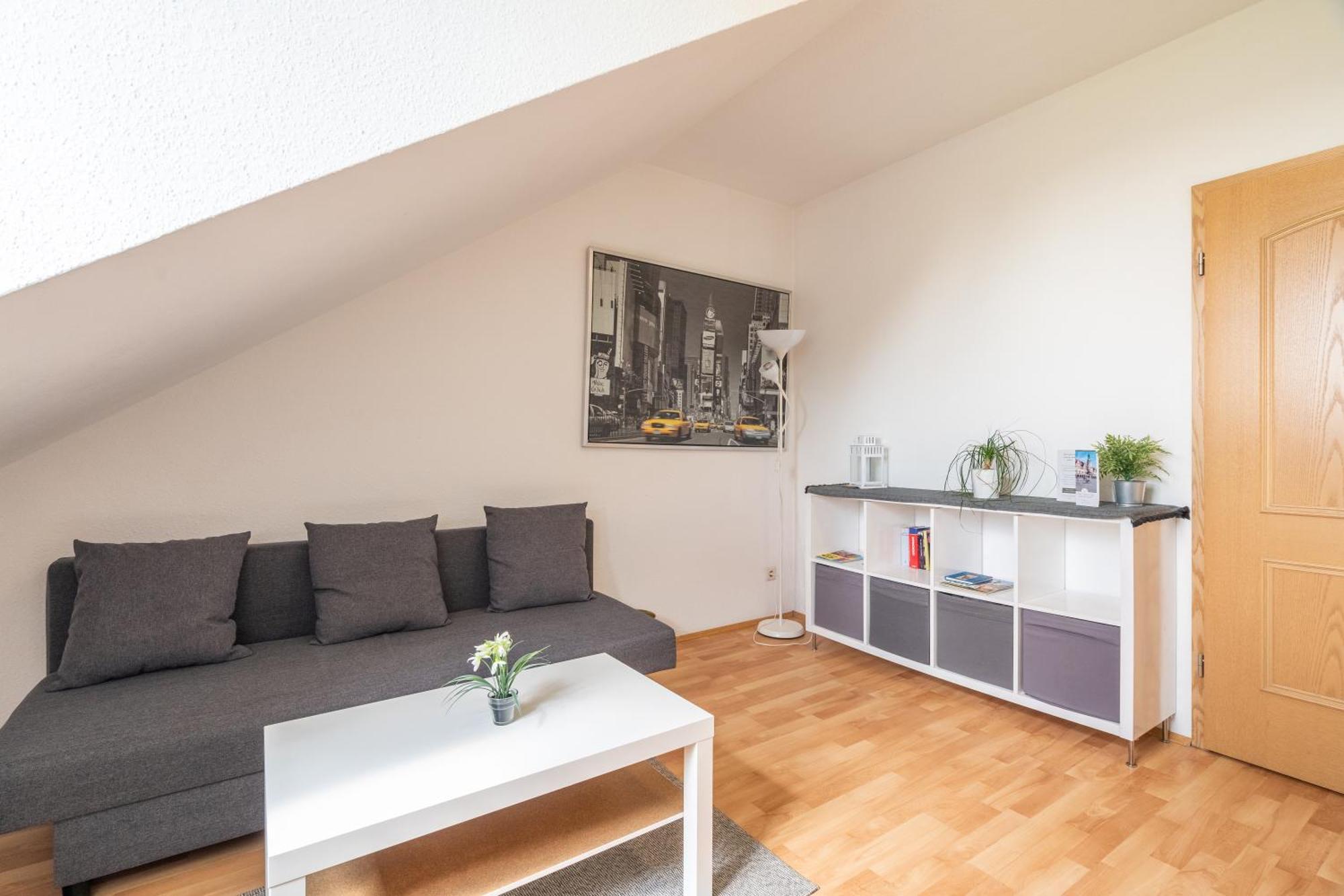 Gemuetliche Dachgeschosswohnung -Waldstrassenviertel Leipzig Buitenkant foto