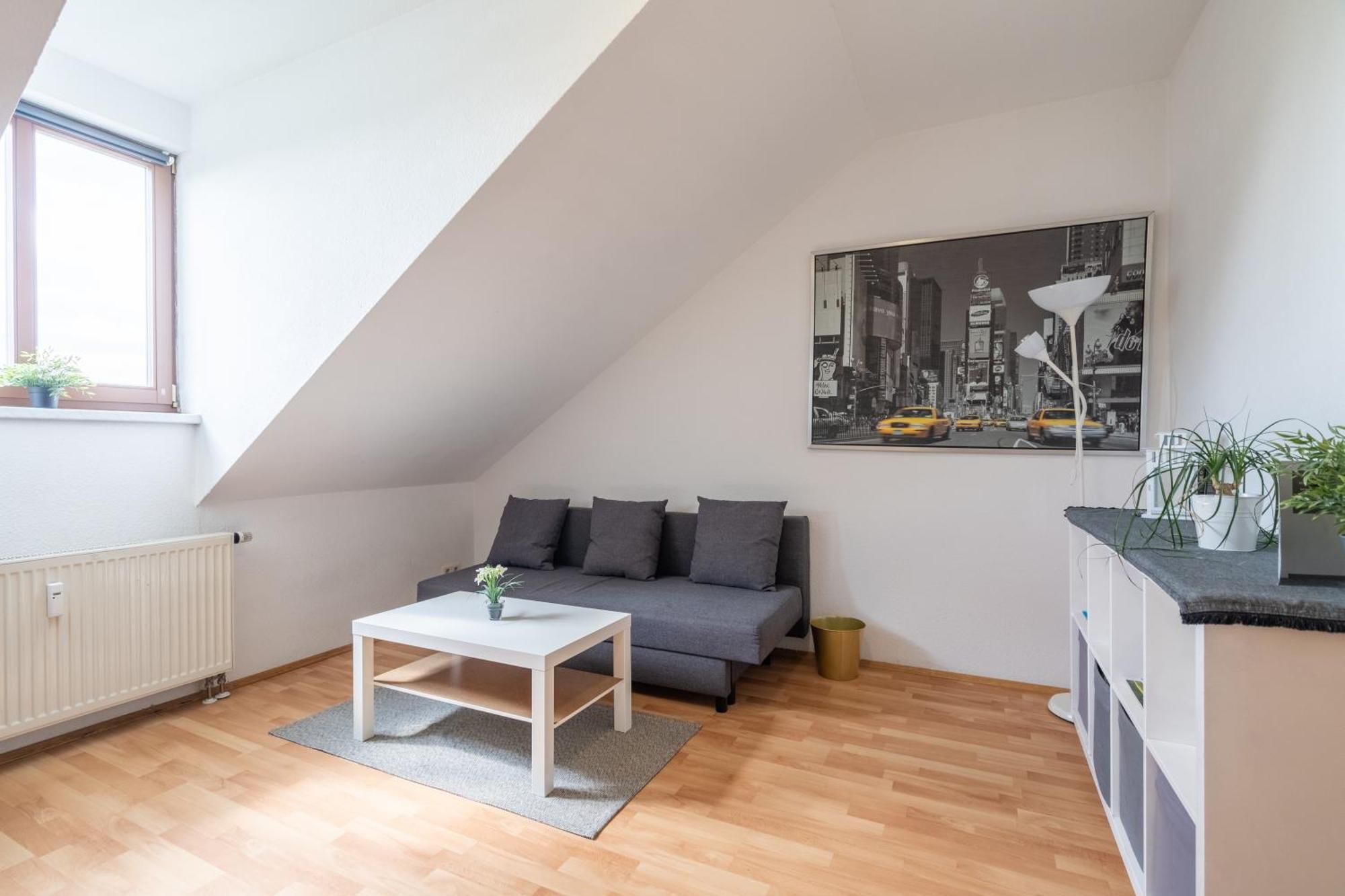 Gemuetliche Dachgeschosswohnung -Waldstrassenviertel Leipzig Buitenkant foto